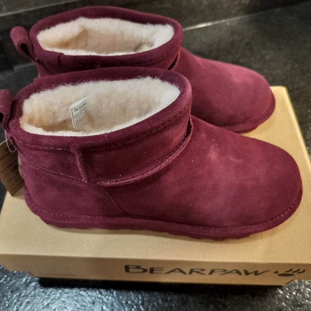 Bearpaw Shorty Chianti Ankle Bootie US 7 (2860w)